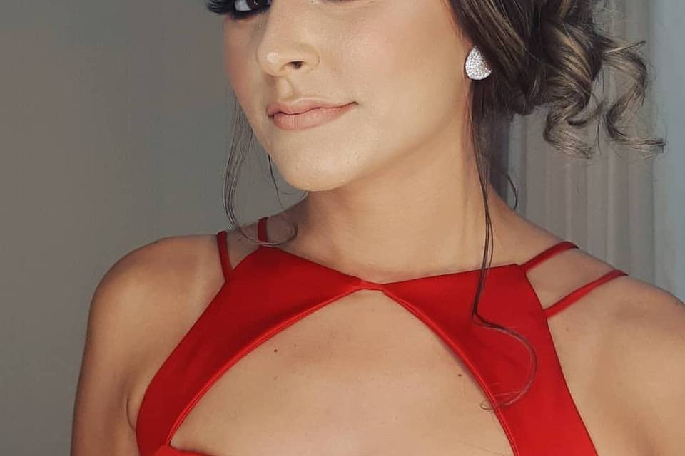 Gabriele Oliveira Makeup