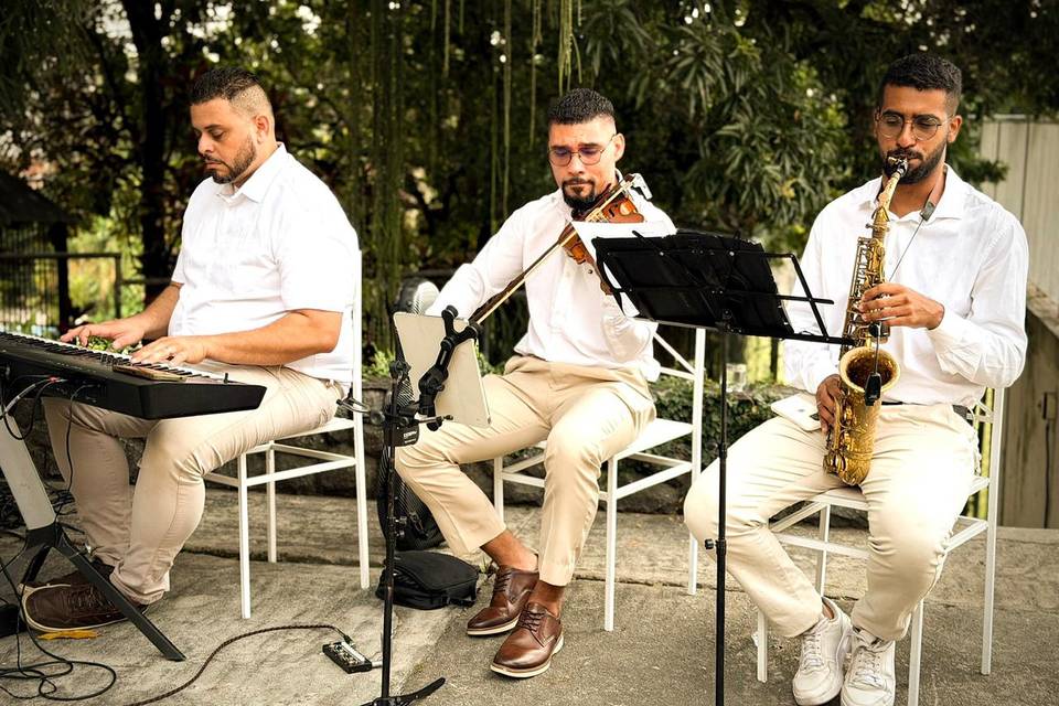 Trio Safira