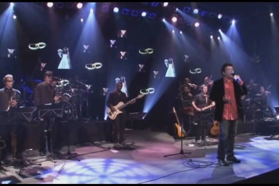 Ivo Pessoa com orquestra