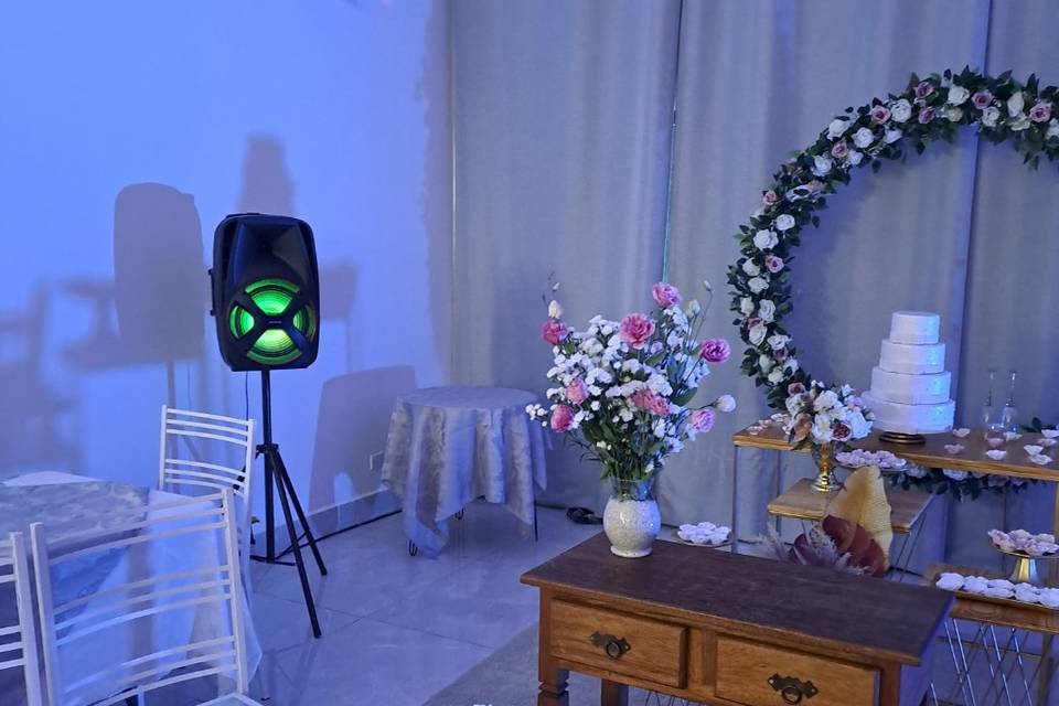 Mesa de cerimônia no local