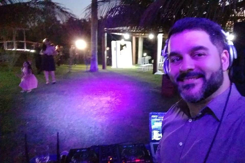 DJ Leo Bravo