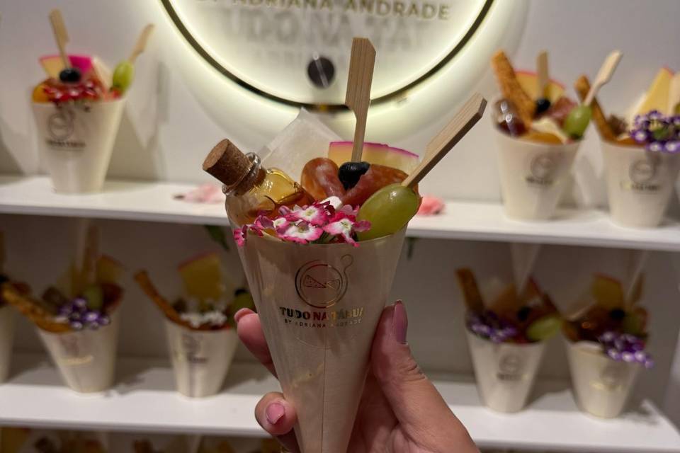 Cones de lâmina de madeira