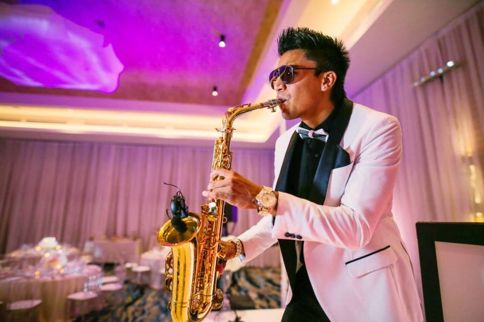 Walking Sax