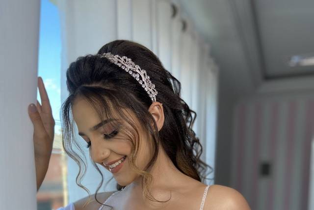 👰🏼