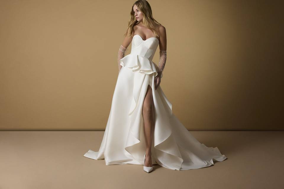 Nicole Milano Templo Fashion