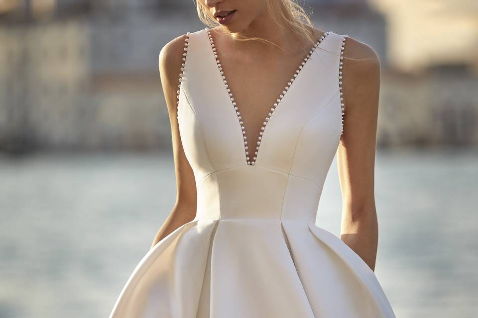 Nicole Milano Templo Fashion