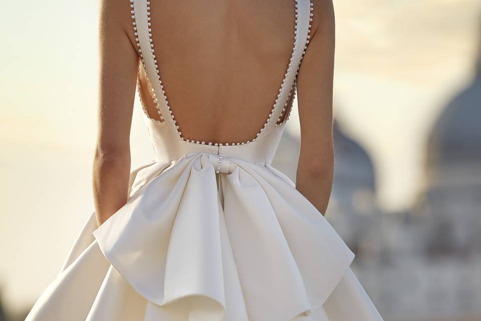 Nicole Milano Templo Fashion