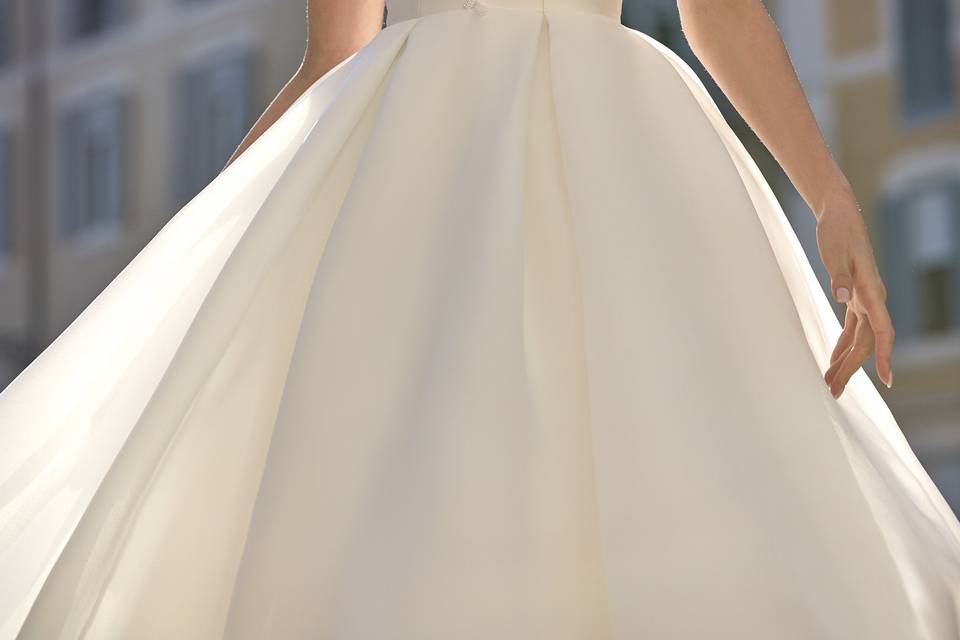 Nicole Milano Templo Fashion