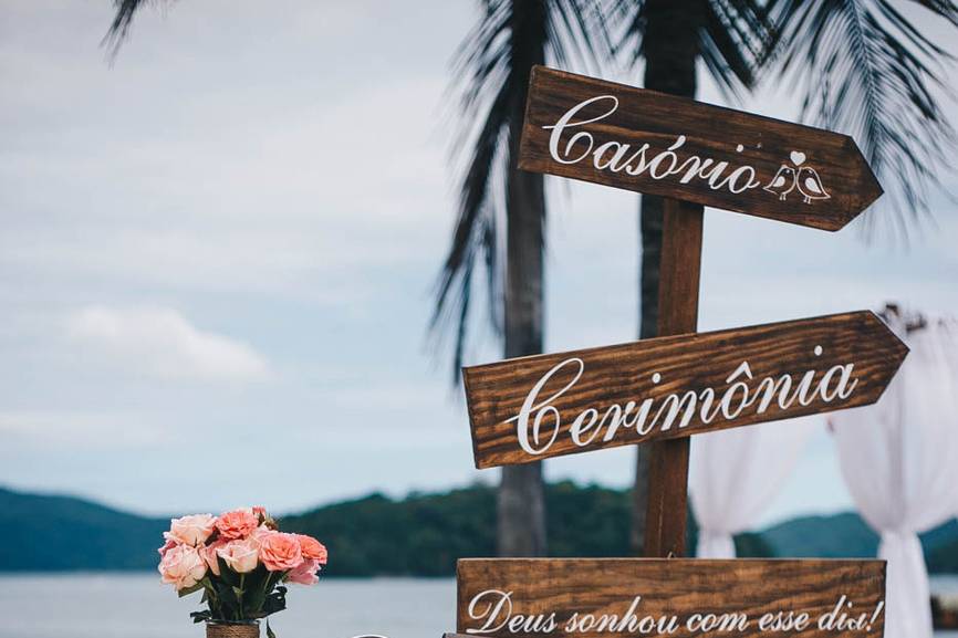 Detalhe de casamento na praia