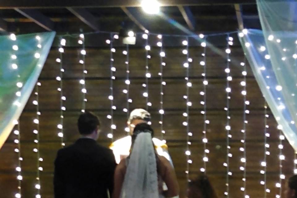 Casamento a noite, espaço fech