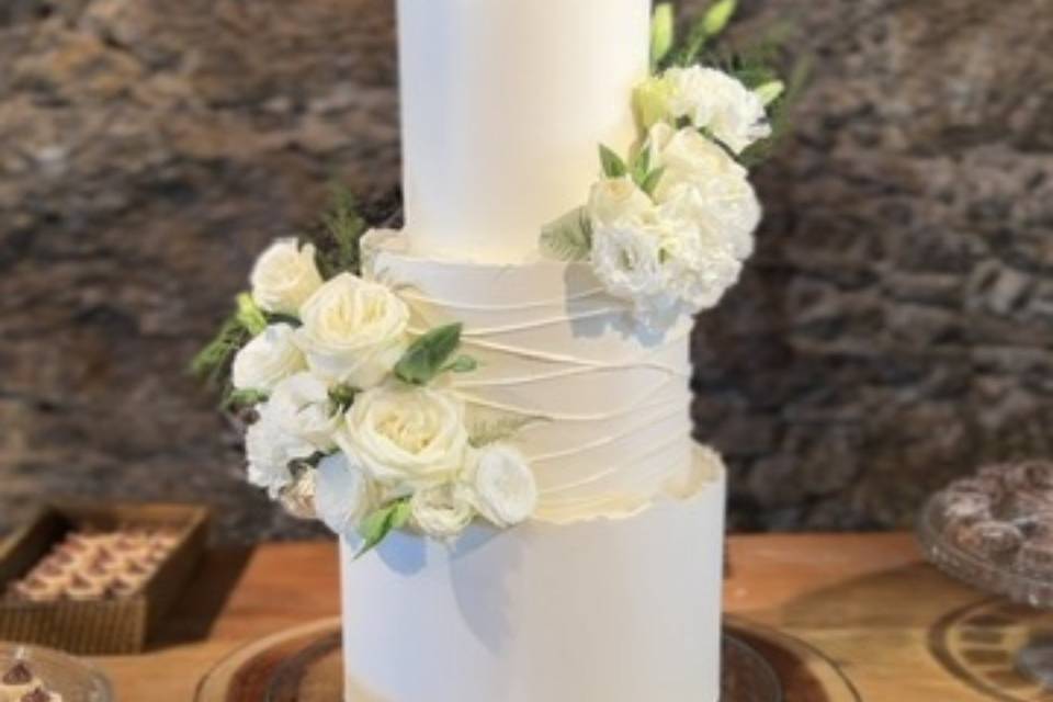 Wave Cake com flores