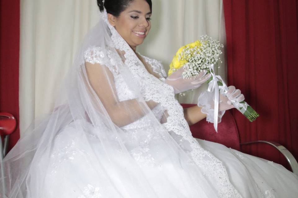 Lindo Vestido Noiva Princesa de Luxo - Loja Karina Noivas