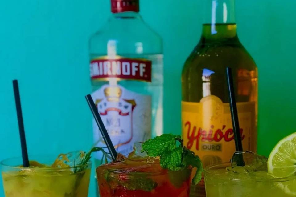 Caipirinha e Caipifrutas