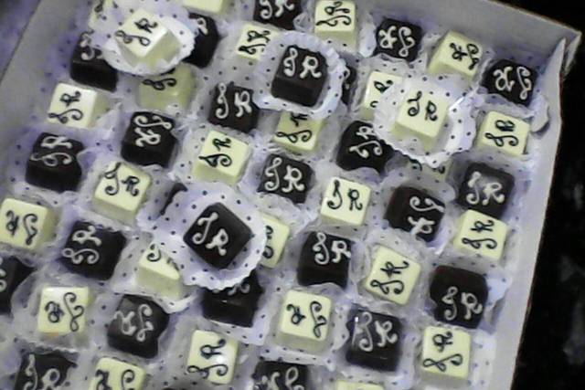 Bombom quadradinho brigadeiro