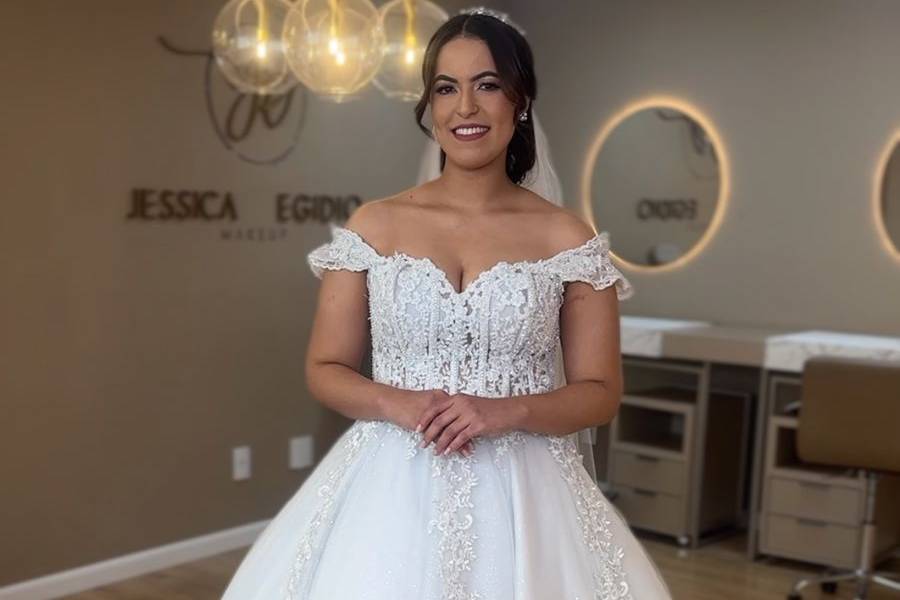 - NOiva Nicole -