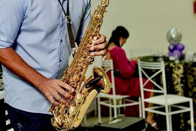 Douglas Moraes Saxofonista