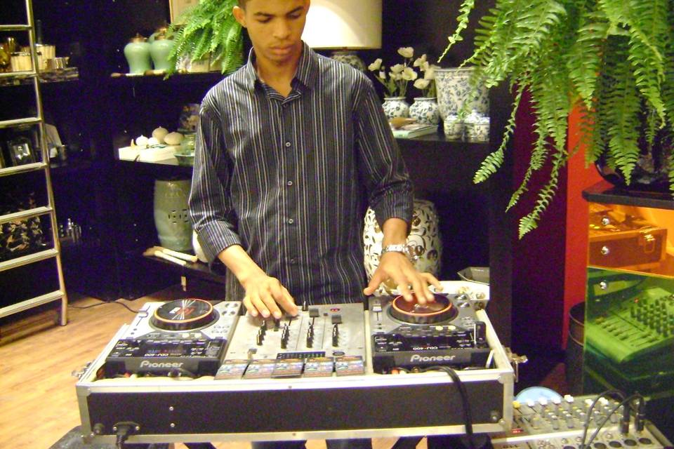 DJ Ricardo Magno