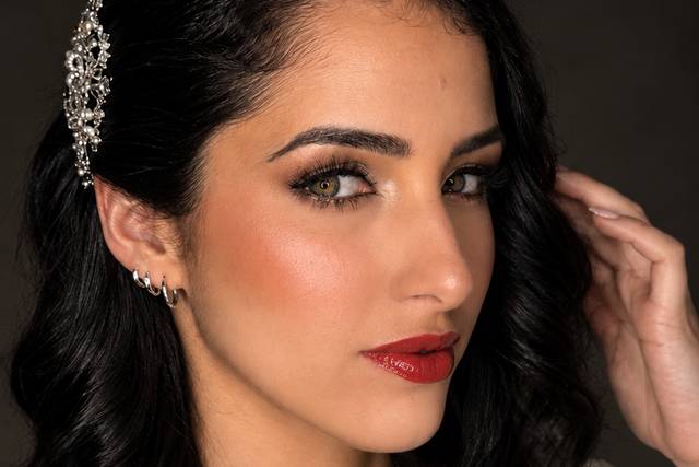 Gabriela Cabral Makeup