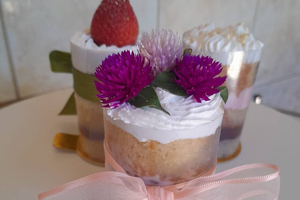 Naked cake