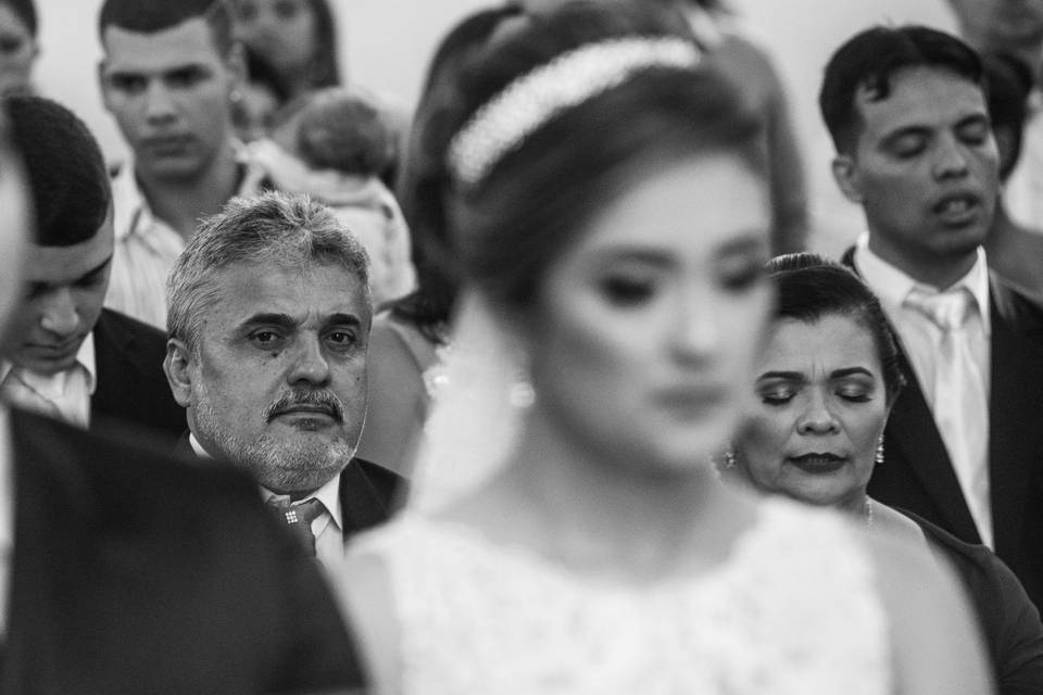 Sob os olhares da família