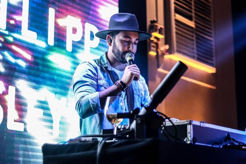 DJ PW