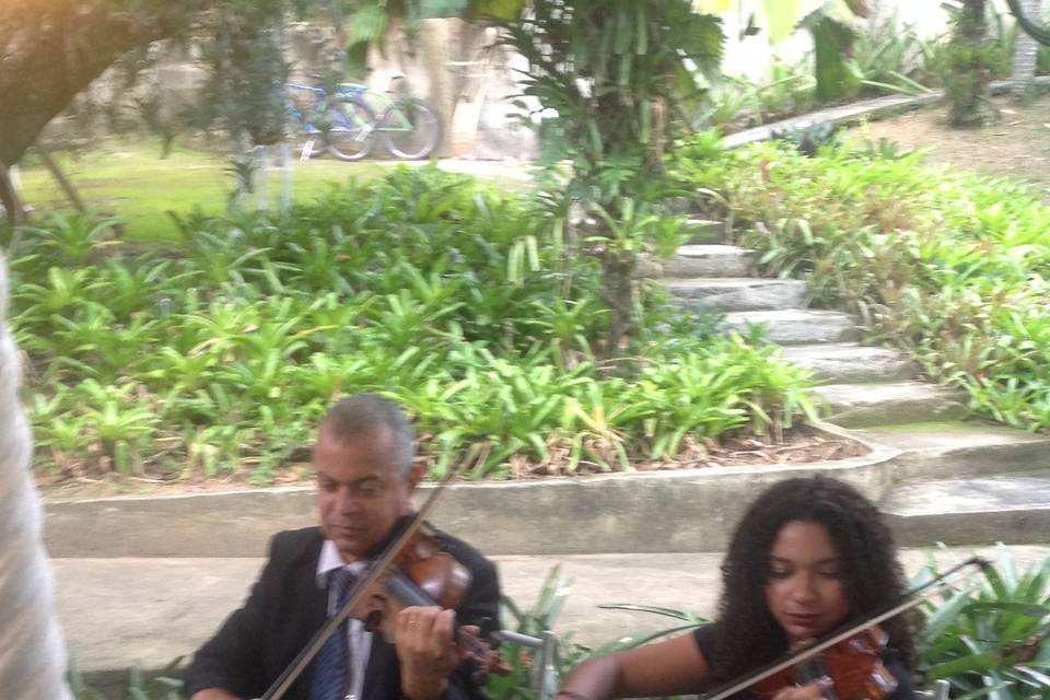 Violino e Teclado no Piraquê