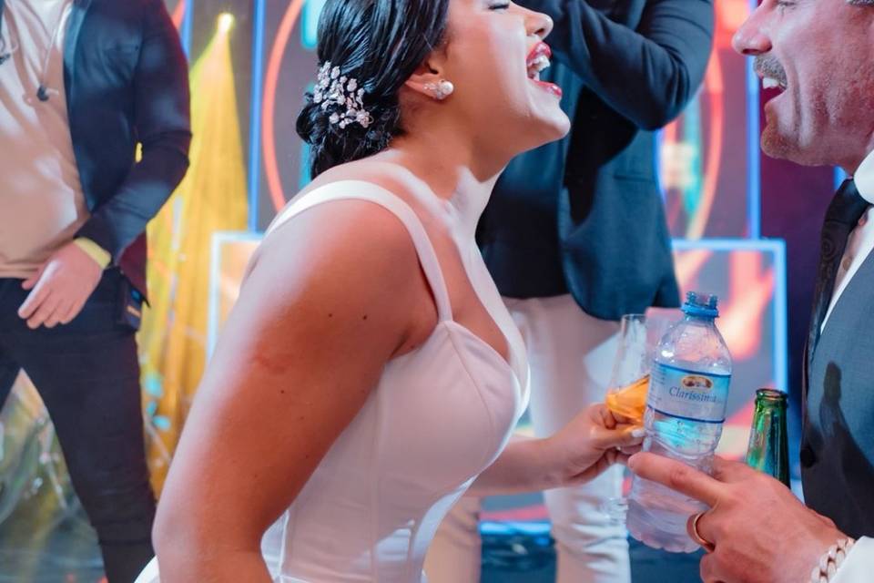 OUT 25 Thais e Vanderson