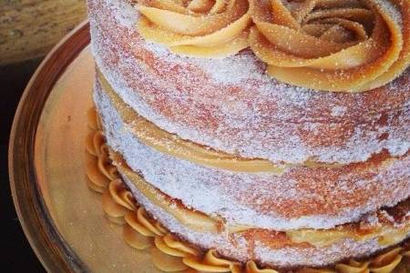 Naked Cake de doce de leite