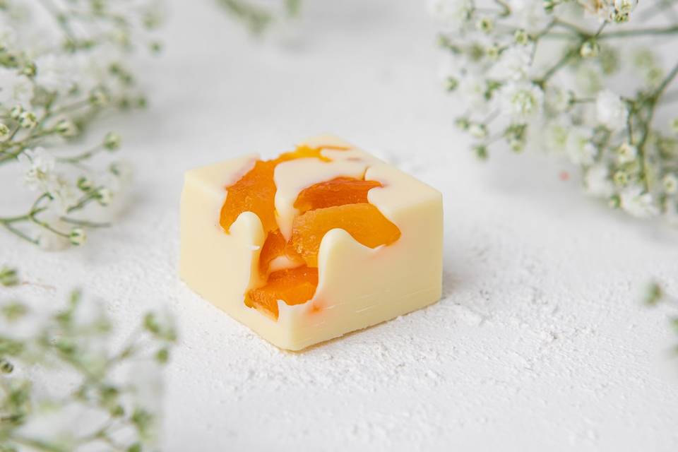 Bombom Maciço Branco com Damas