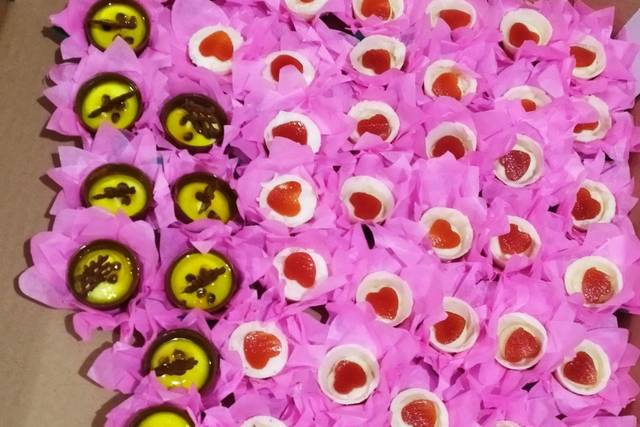 Copinhos de chocolate branco