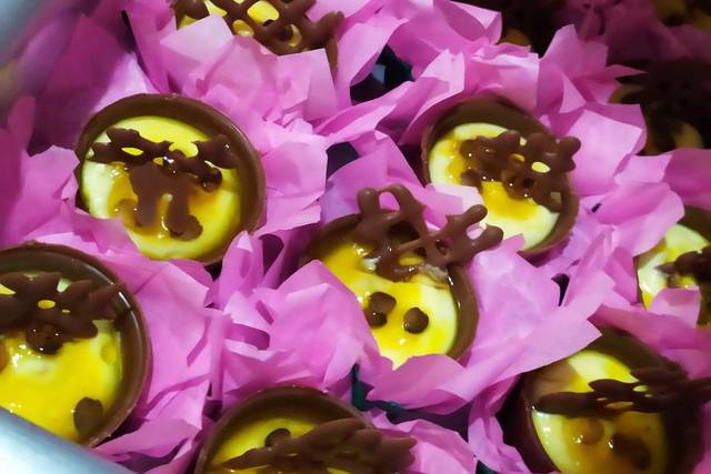 Copinhos de chocolate recheado