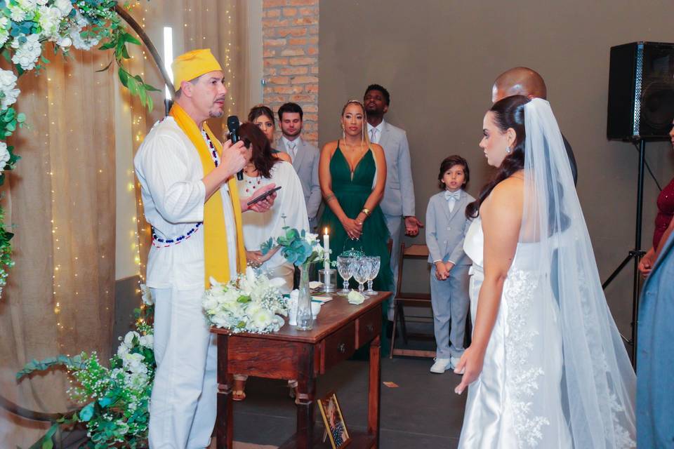 Alexandre Neves Celebrante de Casamentos na Umbanda