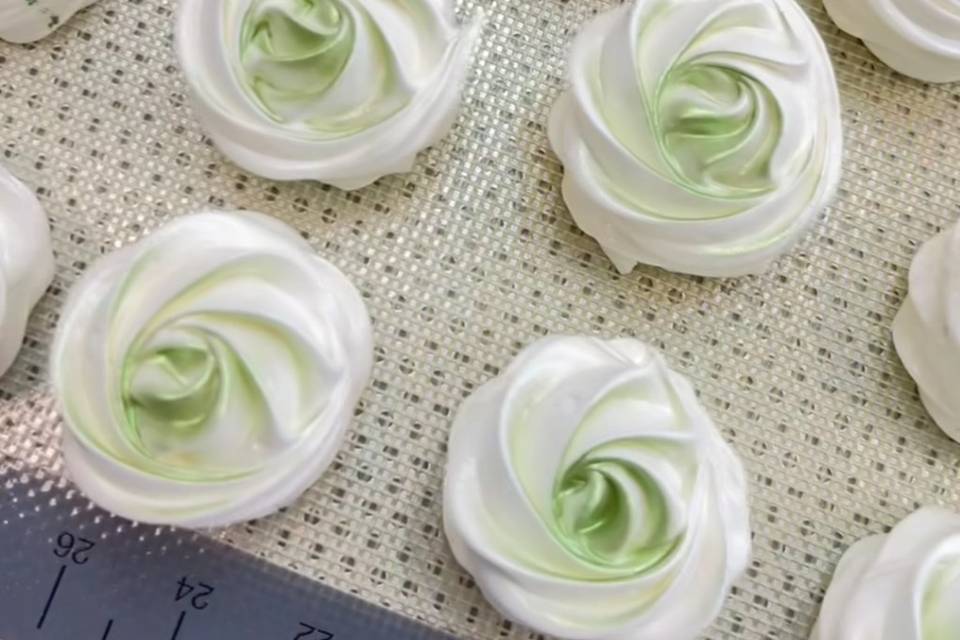 Roseta recheada ganache limão