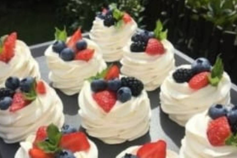 Suspiro recheado pavilovas