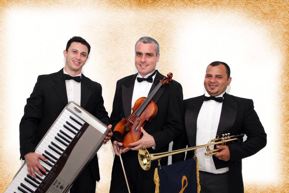 Trio: Teclado, Violino e Clari