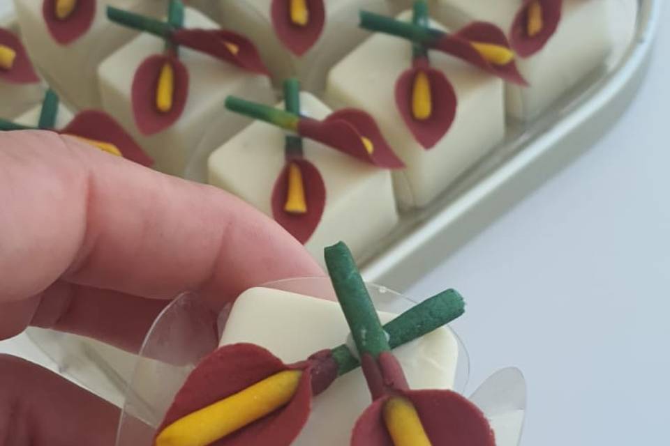 Chocolate fino florais