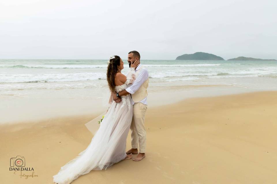 Casamento pé na areia