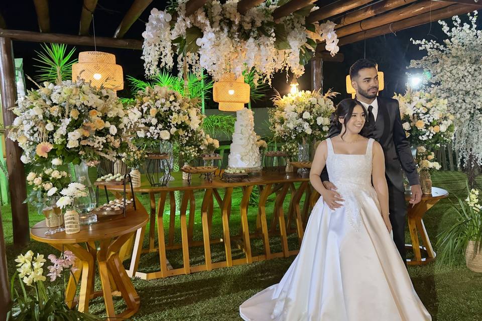 👰🏻‍♀️❤️🤵🏻‍♂️