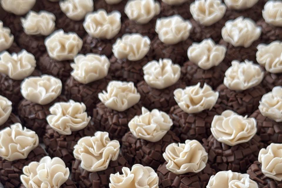 Doce ao leite floral