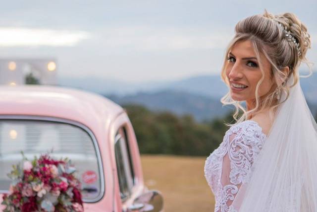 Fusca rosa para noiva