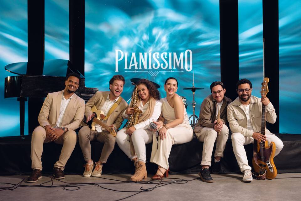 Sexteto Eleg. com Sax e voz F.