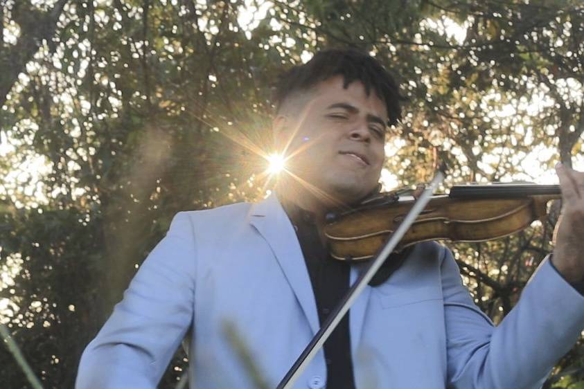 Violinista Renan Fernandes