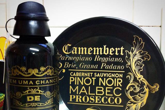 Kit queijos e vinhos