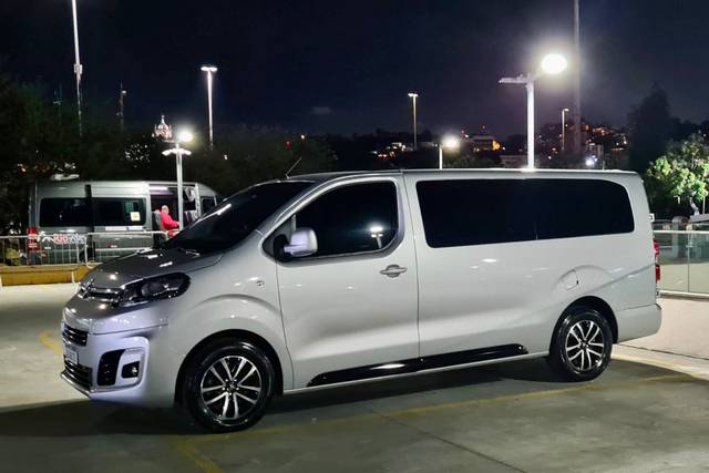 Minivan rio
