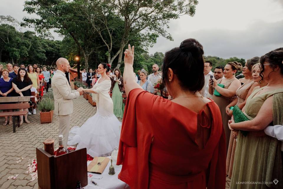 As Celebrações Celtas & Sistêmicas - Adriana Salles Celebrante