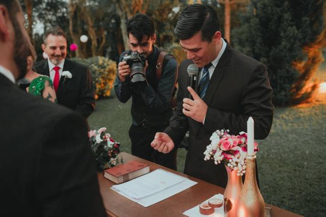 Oficialidade