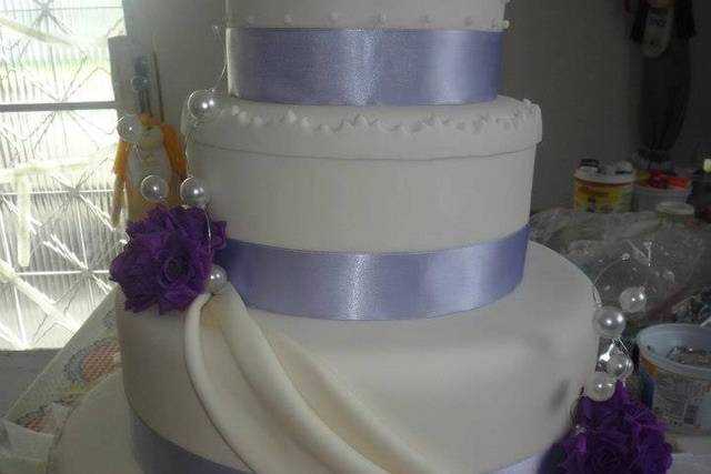 Michele Carneiro Cake Designer Consulte disponibilidade e pre os