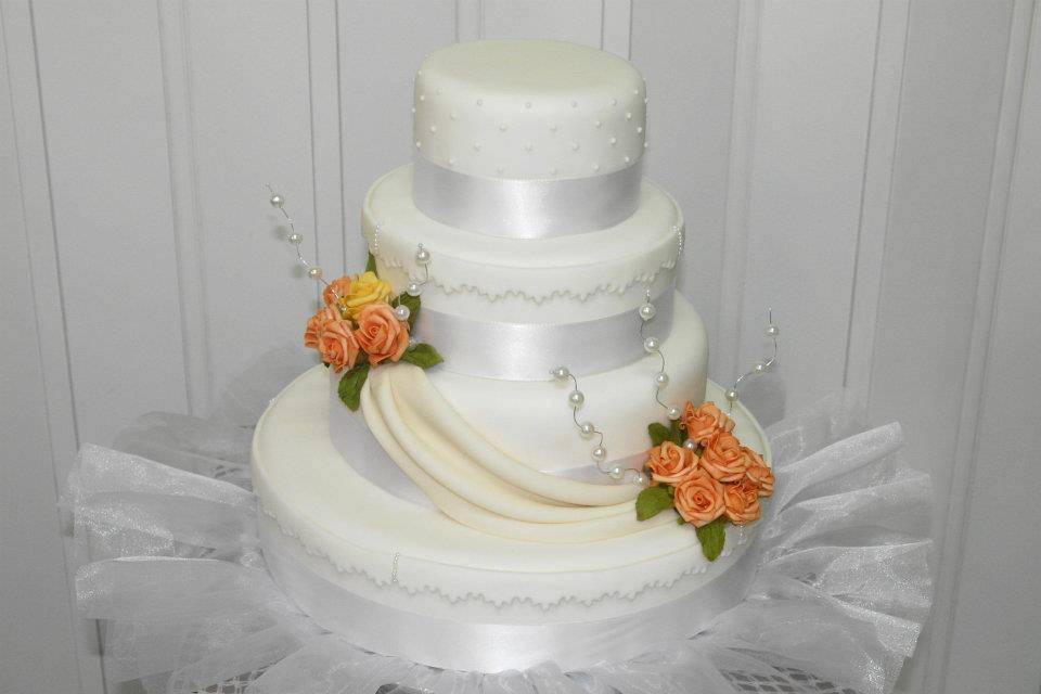 Michele Carneiro Cake Designer