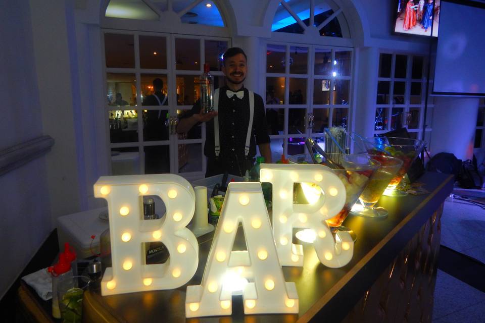 Bar The Friends