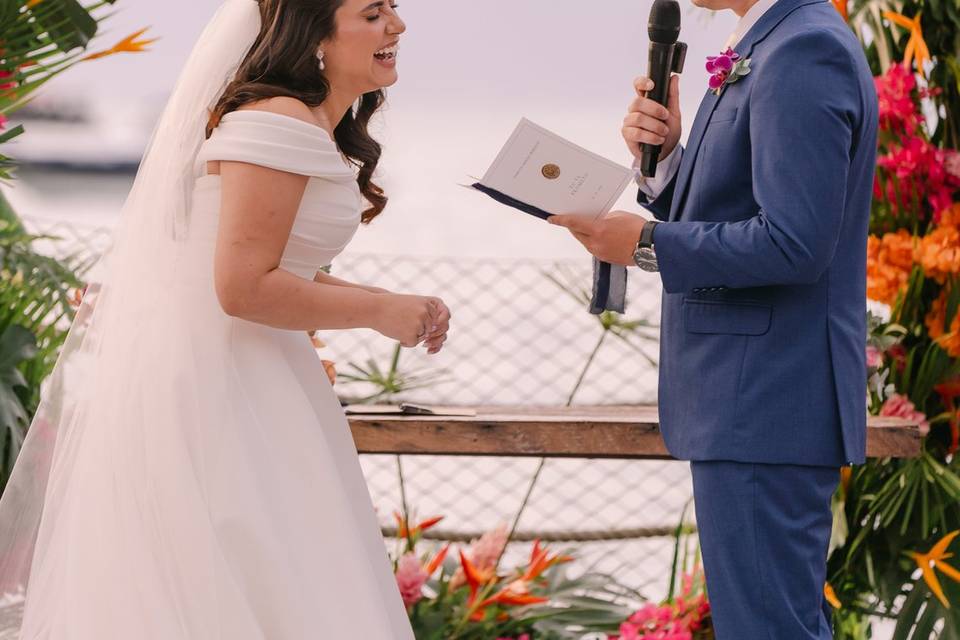 S & V
